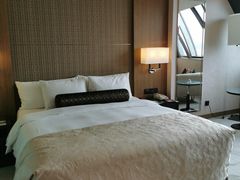 -上海滴水湖皇冠假日酒店