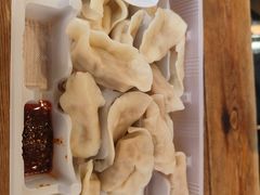 -手劲鱼丸馄饨铺(哈一百店)