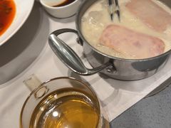 -红鼎豆捞·非遗鲍皇汤火锅(宝丰路店)