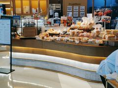 面包甜点陈列柜-西村叔叔的店·面包·甜品·蛋糕(清河万象汇店)