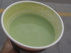 抹茶拿铁-瑞幸咖啡(万恒大厦店)
