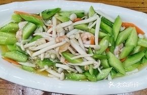 Cucumber Shrimp White Button Mushrooms