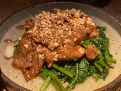 沙茶牛肉炒空心菜-星期天的电球引换所