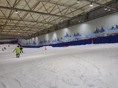 -乔波室内滑雪场