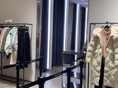 -URBAN REVIVO(西安Momopark店)