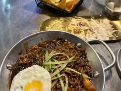 炸酱拉面-富乐满韩国正宗炸鸡韩国料理(虹泉路店)