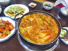 牛肉八带火锅-金明子八带鱼馆(正宗韩国连锁店)