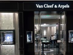 -梵克雅宝(国贸商城店)