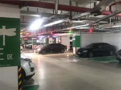 -静安大融城·停车场
