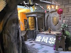 -暴风岛沉浸式体验馆(百联世纪店)