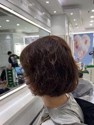 -镁连社·美联社
