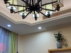 -香山湖家家宴(中山陵店)
