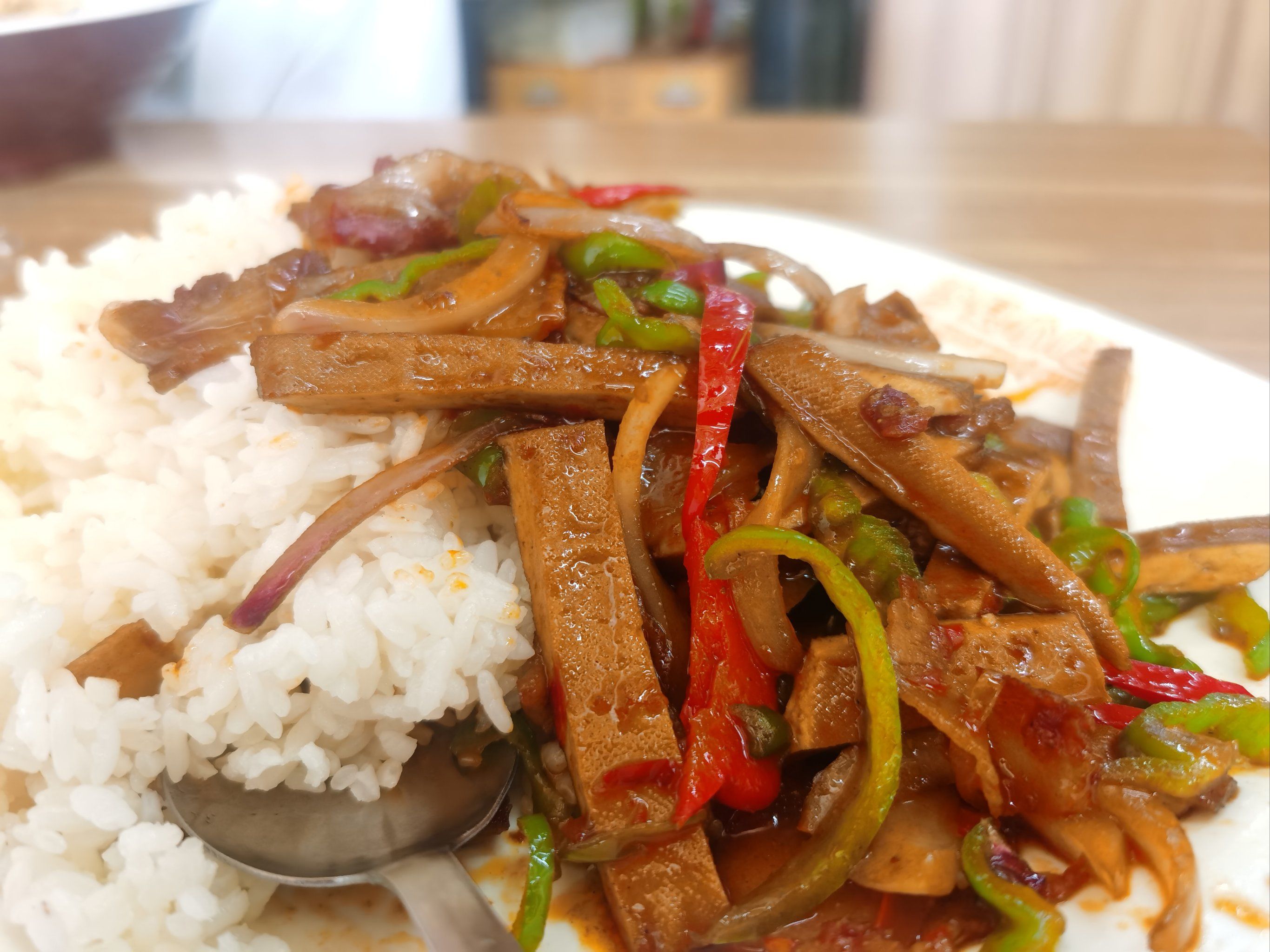 盖饭的灵魂伴侣豆干回锅肉超级下饭