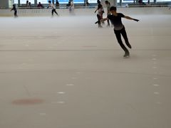 -冰纷万象滑冰场(深圳万象城店)