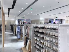 -hotwind热风(中贸广场店)