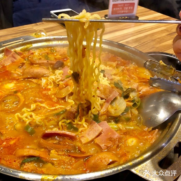 张赫珉的部队锅(钟路店)辛拉面图片 - 第1张