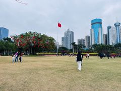 -万绿园