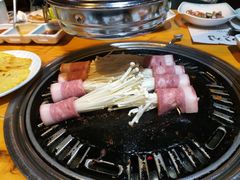 -唯成•韩国炭火烤肉 유성고기