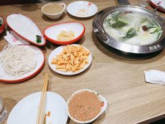 -彤德莱火锅(果园路店)