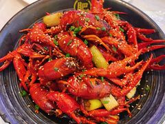 -肥肥虾庄·金牌油焖大虾(沙湖店)