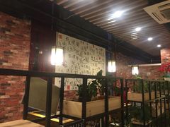大堂-莽子老火锅(大坪店)