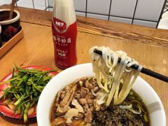 -矮子粉店1985·长沙米粉(湘春路店)