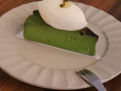 开心果抹茶巴斯克-茉芙甜品屋(黄龙店)