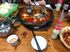 -苗家恒灵酸汤鱼-跳水牛肉连锁店(凯里总店)