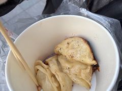 -黄阿姨锅贴大王(万航渡路店)