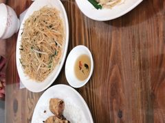 -正宗普宁豆干坊·洪记砂锅粥(红领巾路店)
