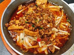 -川流不息·地道川菜·小龙虾(松东路店)