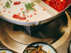 -湊湊火锅·茶憩(新中关购物中心店)
