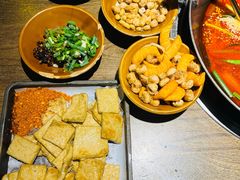 -贵厨酸汤牛肉(小十字店)