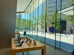 -Apple零售店(华贸购物中心店)