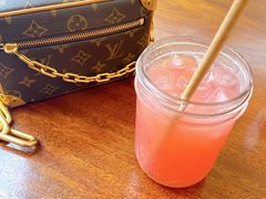 桃子红莓苏打饮料-RAC BAR(安福路店)