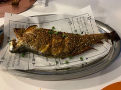 大黄鱼-中茵皇冠假日酒店·棕榈岛湖畔餐厅