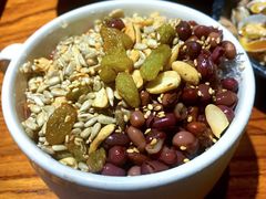 -八月美食小馆(银泰城总店)