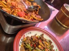 -富正毅三下锅·湘西韵味(天门山索道店)