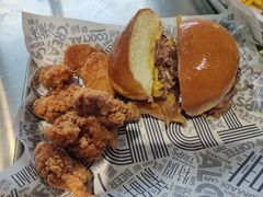 -TRIPS BURGER(大钟寺店)