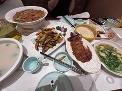 -梅利汴京烤鸭•开封豫菜地标店(东大街店)