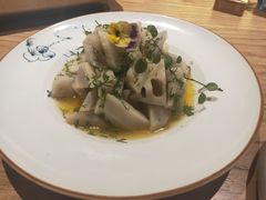 -山楂树融合菜餐厅