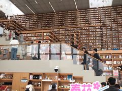 -朵云书院(滴水湖店)