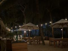 -三亚艾迪逊酒店·海滩烧烤 BARBACOA·现场乐队·浪漫晚餐·烧烤海鲜