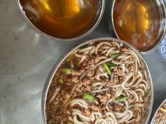 -正宗杨记普洱酸醋米线(总店)