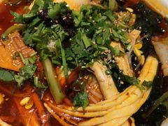 -成都你六姐·牛肉冒菜(城市集市合生汇店)