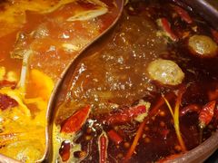 鸳鸯锅-牛村来人潮汕牛肉火锅(西单店)