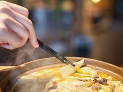 -头上红煨盐鸡乡村食府