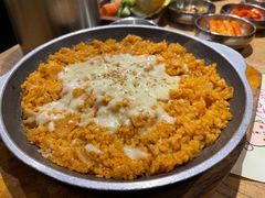 奶酪肚领炒饭-姜虎东白丁烤肉(虹桥天地店)