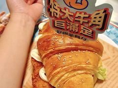 -可俊·港式茶餐厅(体育中心店)