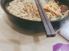 -李先生牛肉面大王(北京站售票厅餐厅)
